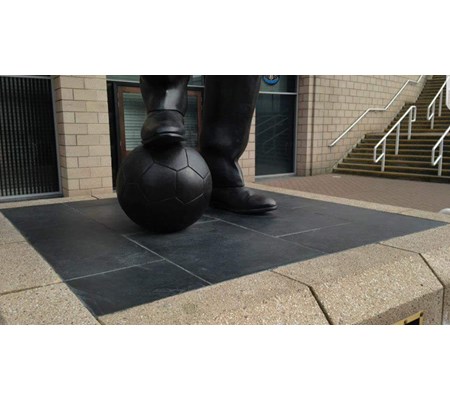 Sir Bobby Robson Statue, St. James' Park - Black Cleft Slate 600x400